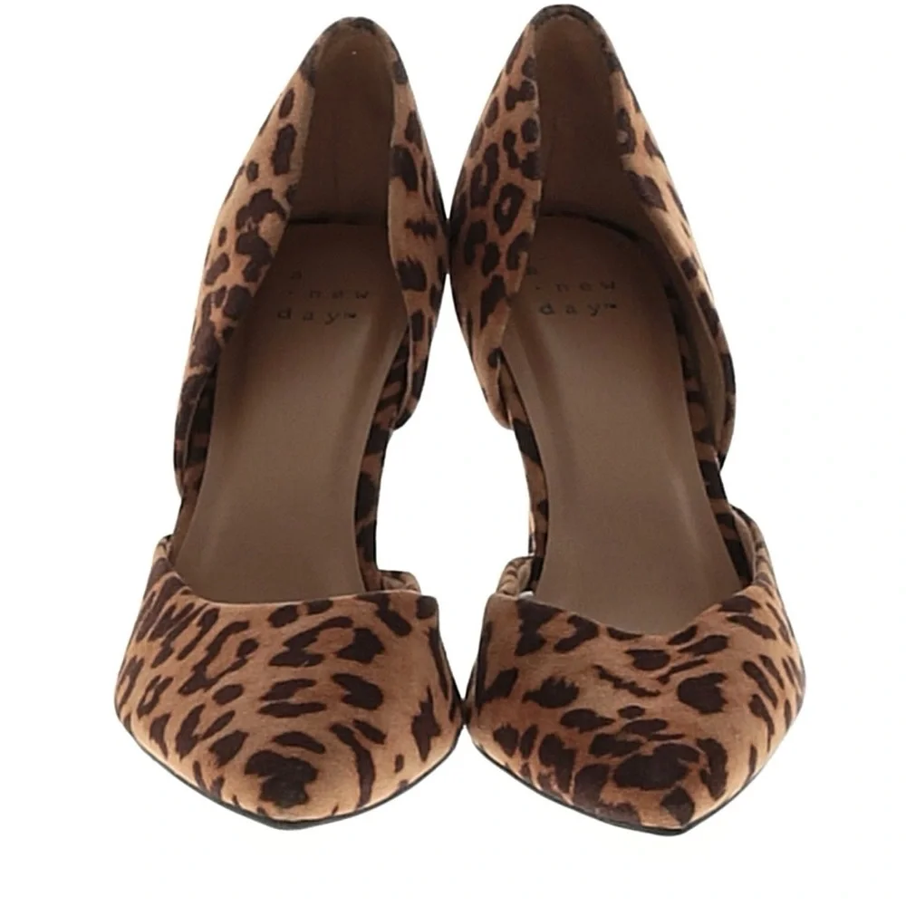 a new day Brown and Tan Heels - Picture 2 of 2